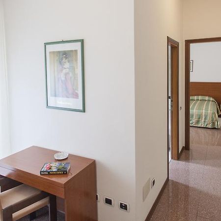 Hotel Rossini Tabiano Terme ภายนอก รูปภาพ