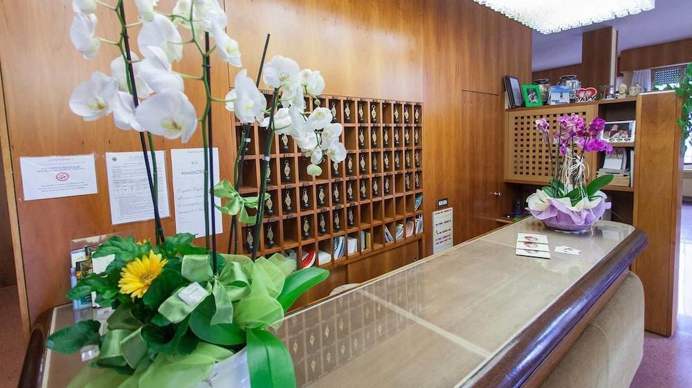 Hotel Rossini Tabiano Terme ภายนอก รูปภาพ
